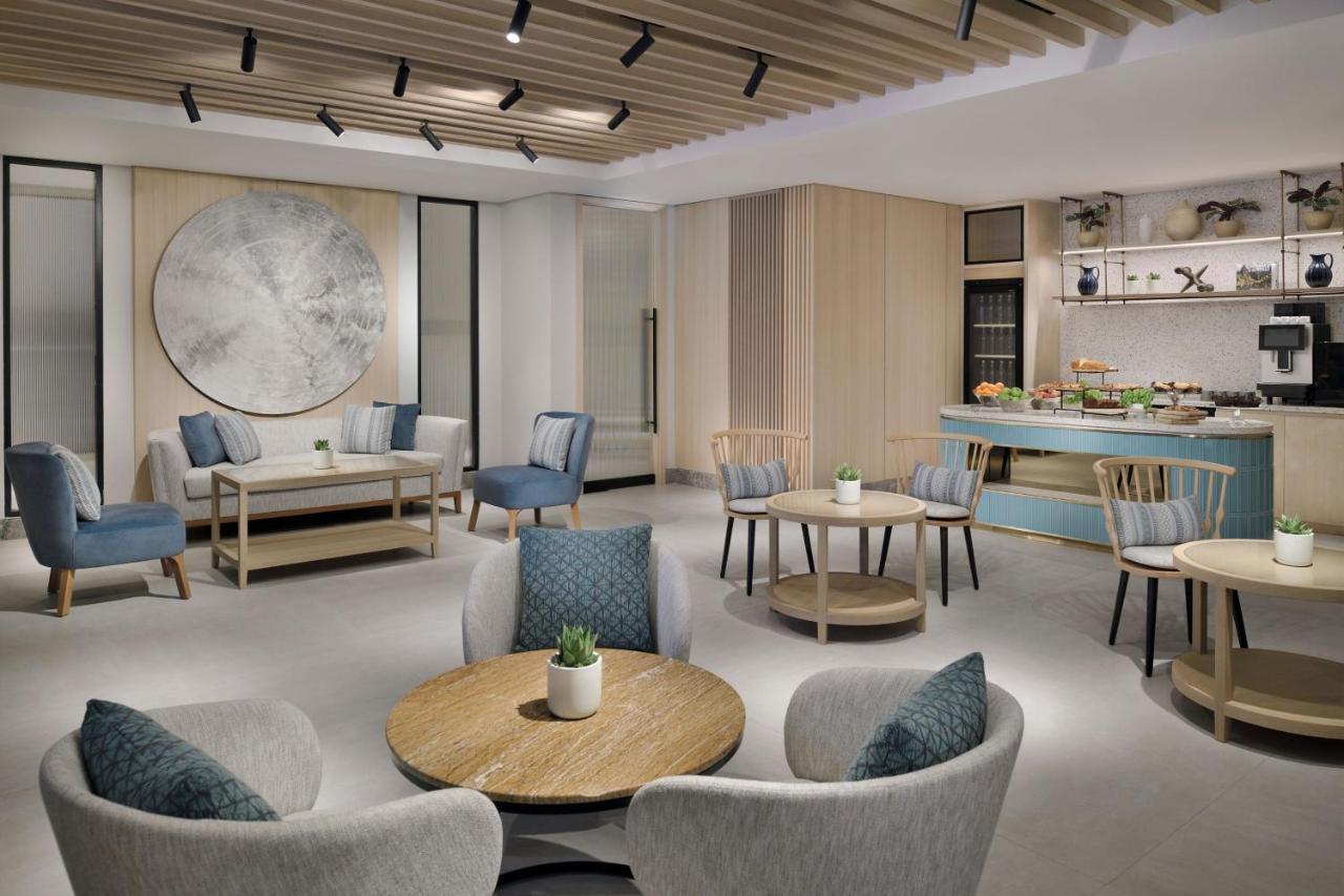 Delta Hotels By Marriott Dubai Investment Park Екстер'єр фото