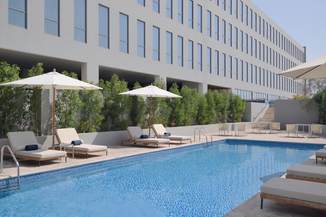 Delta Hotels By Marriott Dubai Investment Park Екстер'єр фото