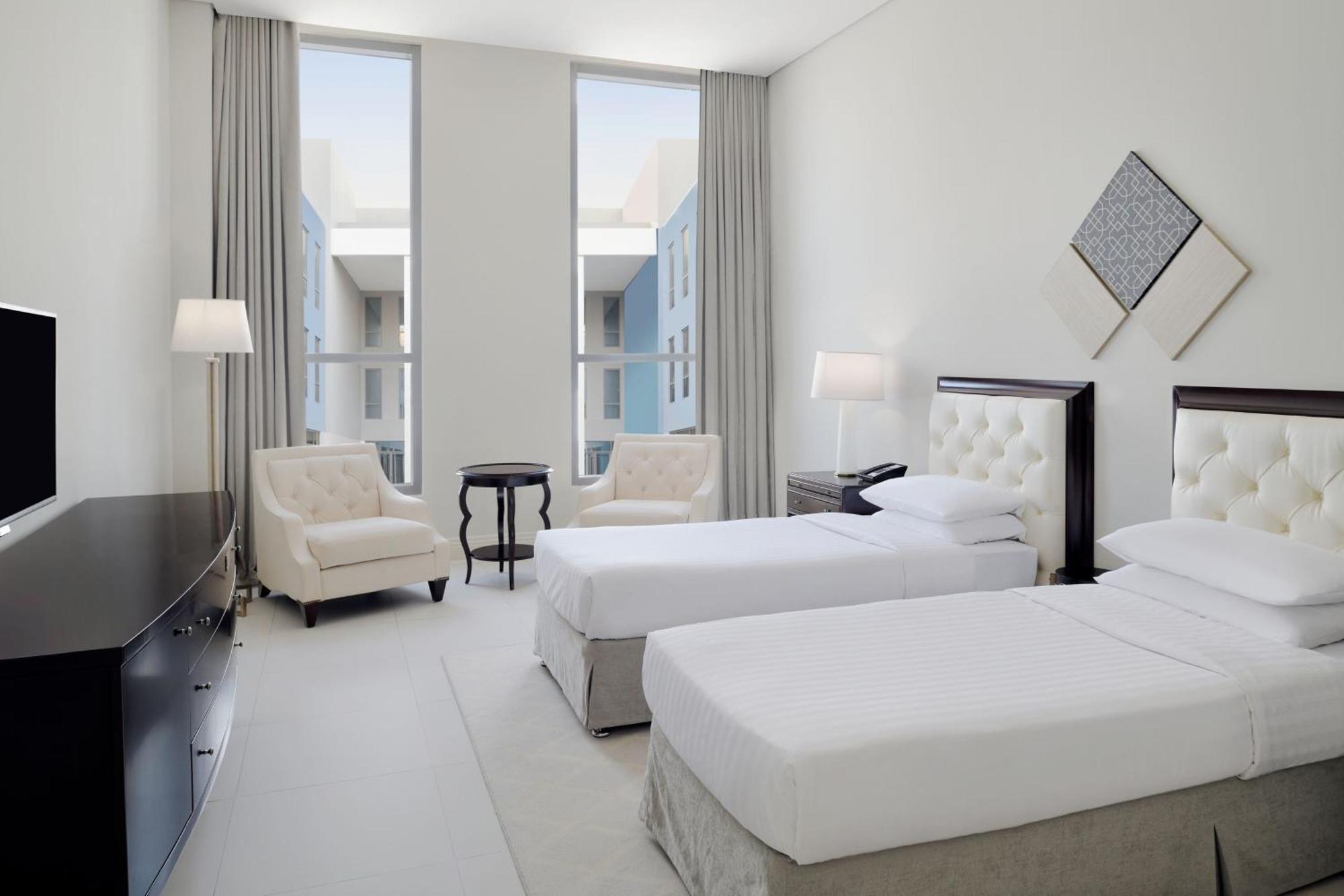 Delta Hotels By Marriott Dubai Investment Park Екстер'єр фото