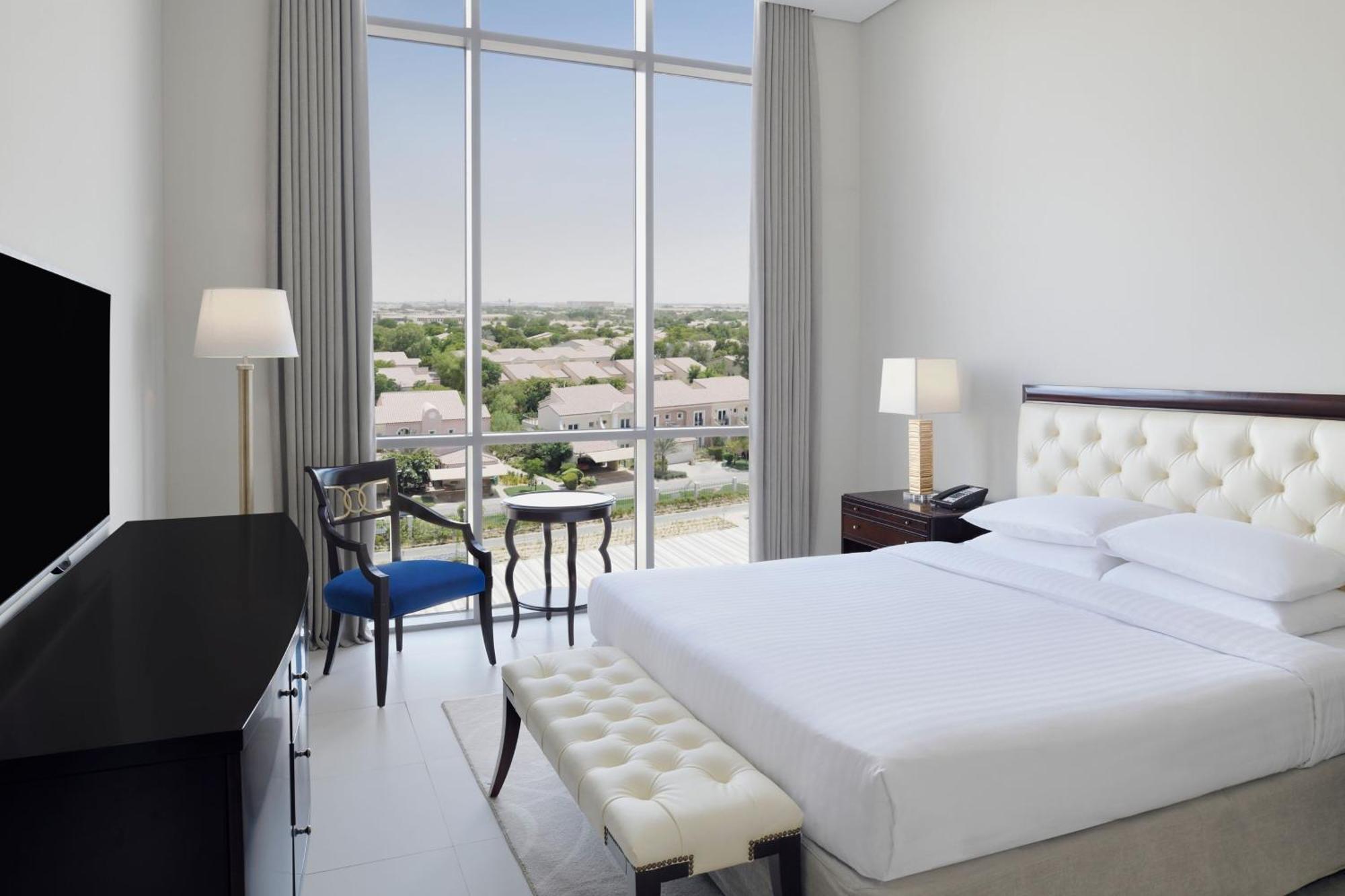 Delta Hotels By Marriott Dubai Investment Park Екстер'єр фото