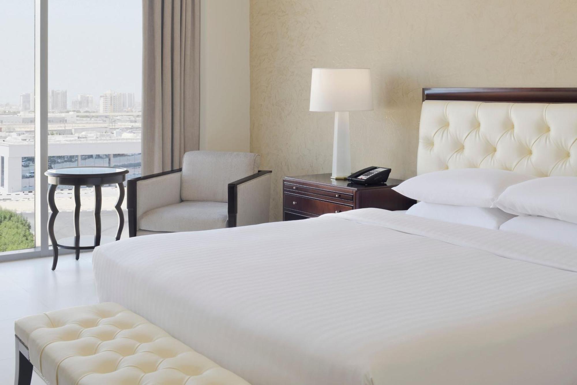 Delta Hotels By Marriott Dubai Investment Park Екстер'єр фото