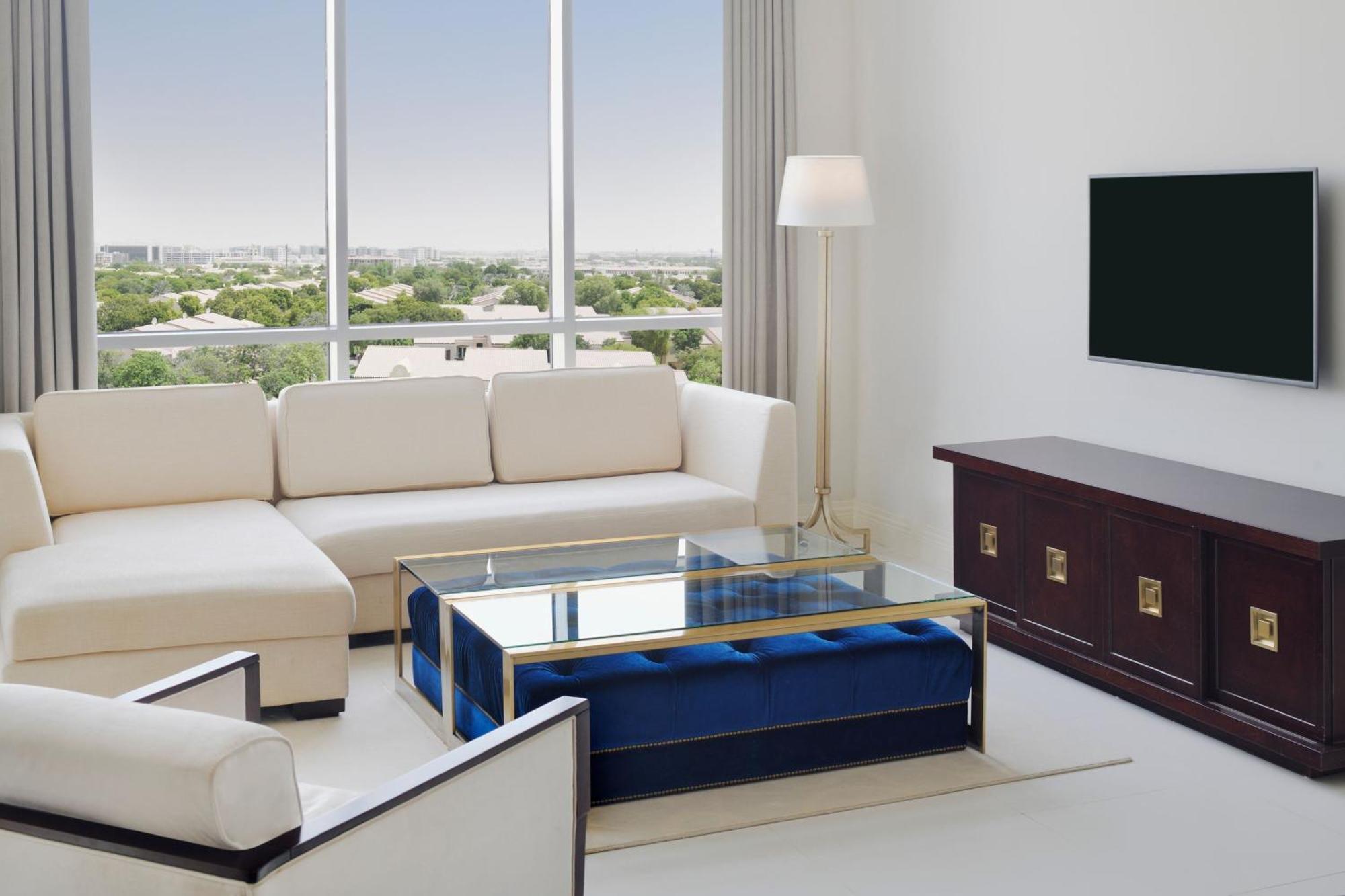 Delta Hotels By Marriott Dubai Investment Park Екстер'єр фото